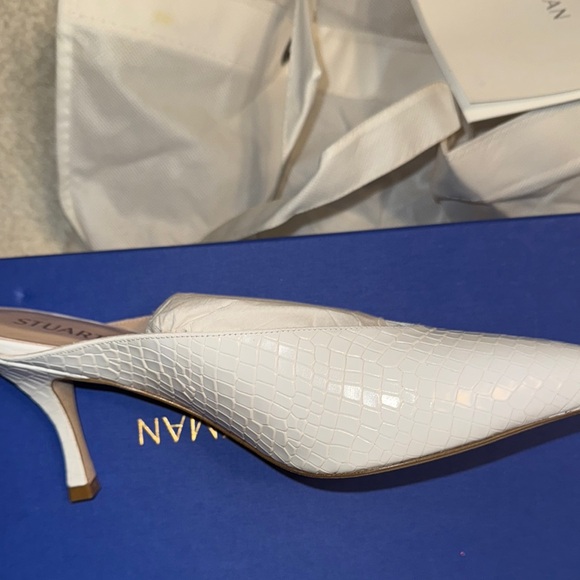 Stuart Weitzman White Textured Women's Heels - Picture 3 of 4